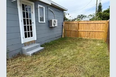 301 80th Avenue NE, Saint Petersburg, FL 33702 - Photo 9