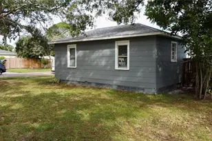 301 80th Ave NE, Saint Petersburg, FL 33702 - Photo 37