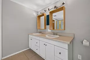 3201 11th Ave N, Saint Petersburg, FL 33713 - Photo 13