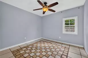 3201 11th Ave N, Saint Petersburg, FL 33713 - Photo 17