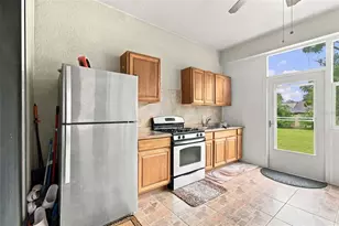 1015 Tracey Ann Loop, Seffner, FL 33584 - Photo 57