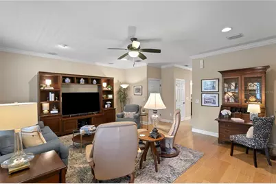 225 49th Avenue N, Saint Petersburg, FL 33703 - Photo 7