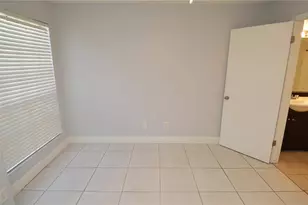 8709 Fancy Finch Dr, Tampa, FL 33614 - Photo 29
