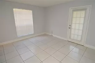 8709 Fancy Finch Dr, Tampa, FL 33614 - Photo 17