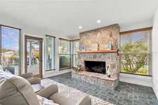 11975 7th St E, Treasure Island, FL 33706 - Photo 31