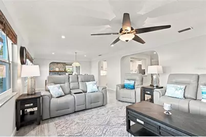 11975 7th Street E, Treasure Island, FL 33706 - Photo 19