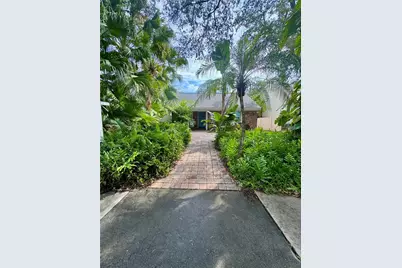 207 W Davis Boulevard, Tampa, FL 33606 - Photo 1