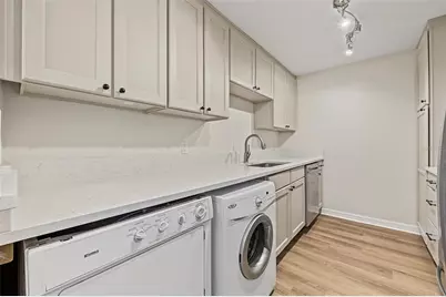 3211 W Swann Avenue #203, Tampa, FL 33609 - Photo 9