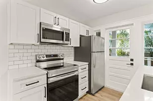 1153 34th Ave N, Saint Petersburg, FL 33704 - Photo 3