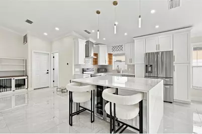 3817 105th Avenue N, Clearwater, FL 33762 - Photo 15