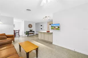 2511 Quincy St S, Saint Petersburg, FL 33711 - Photo 5