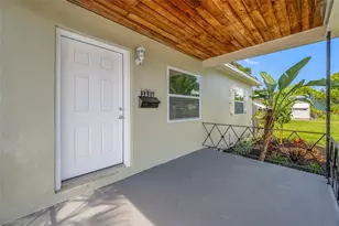 3800 26th St N, Saint Petersburg, FL 33714 - Photo 5