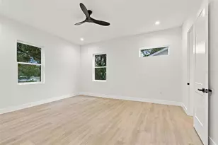 5620 3rd Ave N, Saint Petersburg, FL 33710 - Photo 37