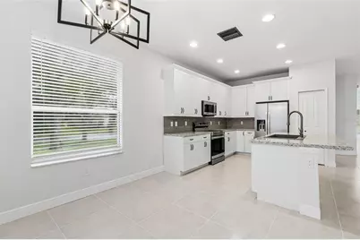 8201 Cypress Breeze Way, Tampa, FL 33647 - Photo 13