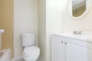 9035 Westchester Cir, Tampa, FL 33604 - Photo 31