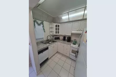 8301 Bardmoor Boulevard #209, Seminole, FL 33777 - Photo 15