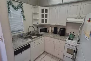 8301 Bardmoor Blvd, Seminole, FL 33777 - Photo 15