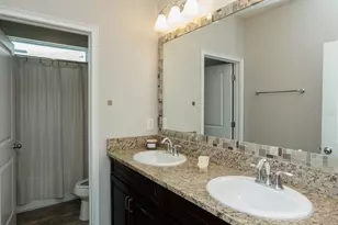 29164 Perilli Pl, Wesley Chapel, FL 33543 - Photo 19