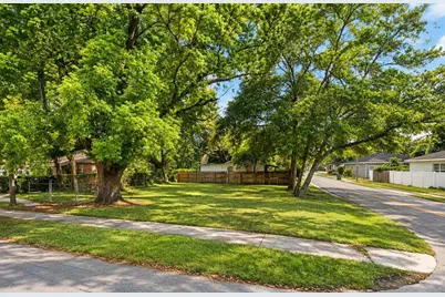 8118 N 14th Street, Tampa, FL 33604 - Photo 1
