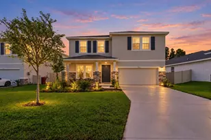 1510 Tropical Oasis Ave, Plant City, FL 33565 - Photo 1