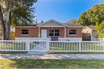 782 62nd Avenue N, Saint Petersburg, FL 33702 - Photo 1