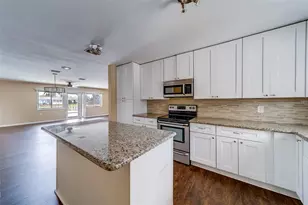 8473 121st St, Seminole, FL 33772 - Photo 11