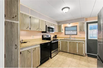 104 52nd Avenue Plaza E, Bradenton, FL 34203 - Photo 9