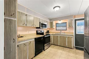104 52nd Avenue Plaza E, Bradenton, FL 34203 - Photo 9