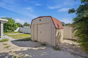 7603 Woodland Oaks Ct, Tampa, FL 33615 - Photo 31