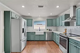 6342 31st St S, Saint Petersburg, FL 33712 - Photo 13