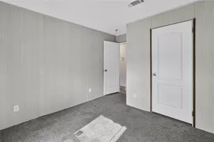 17538 Evelyn Ct, Spring Hill, FL 34610 - Photo 11