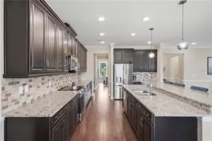 9307 Parisian Ct, Seffner, FL 33584 - Photo 7