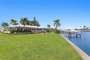 11625 6th St E, Treasure Island, FL 33706 - Photo 33