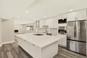 1595 Oak Ln, Clearwater, FL 33764 - Photo 9
