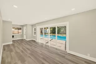 1595 Oak Ln, Clearwater, FL 33764 - Photo 15