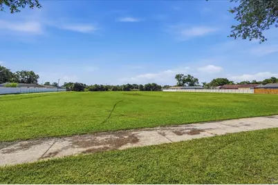 7603 Woodland Oaks Court, Tampa, FL 33615 - Photo 55