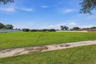 7603 Woodland Oaks Ct, Tampa, FL 33615 - Photo 55
