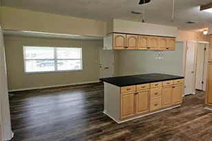 5718 45th Ave N, Kenneth City, FL 33709 - Photo 5