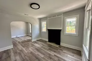1021 E Cayuga St, Tampa, FL 33603 - Photo 5