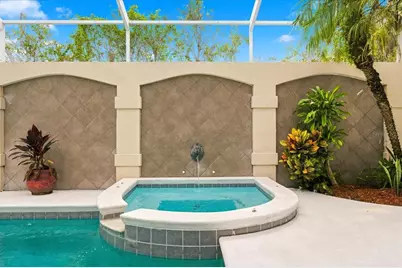 12220 Woodlands Circle, Dade City, FL 33525 - Photo 9