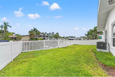 4000 14th Way NE, Saint Petersburg, FL 33703 - Photo 15