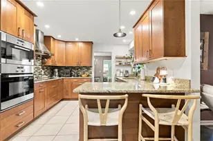 10211 139th St, Largo, FL 33774 - Photo 23