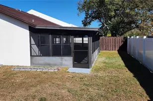 11301 Waveland Way, Tampa, FL 33624 - Photo 5