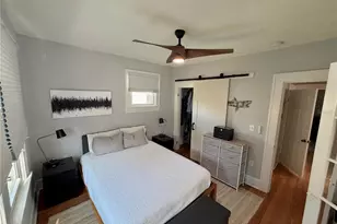 4623 Iris St N, Saint Petersburg, FL 33714 - Photo 17