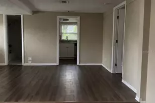 1720 Granville Ct S, Saint Petersburg, FL 33701 - Photo 5