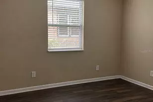 1720 Granville Ct S, Saint Petersburg, FL 33701 - Photo 7