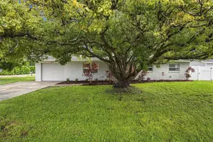 3205 Dunbar Dr, Sarasota, FL 34232 - Photo 1