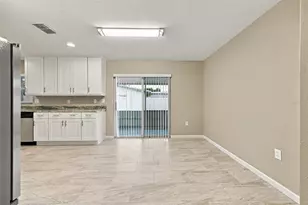 3205 Dunbar Dr, Sarasota, FL 34232 - Photo 9