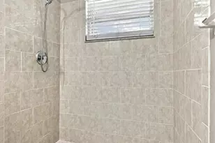 3205 Dunbar Dr, Sarasota, FL 34232 - Photo 31