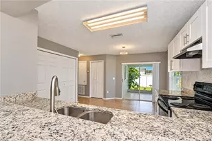 8736 Morrison Oaks Ct, Temple Terrace, FL 33637 - Photo 17